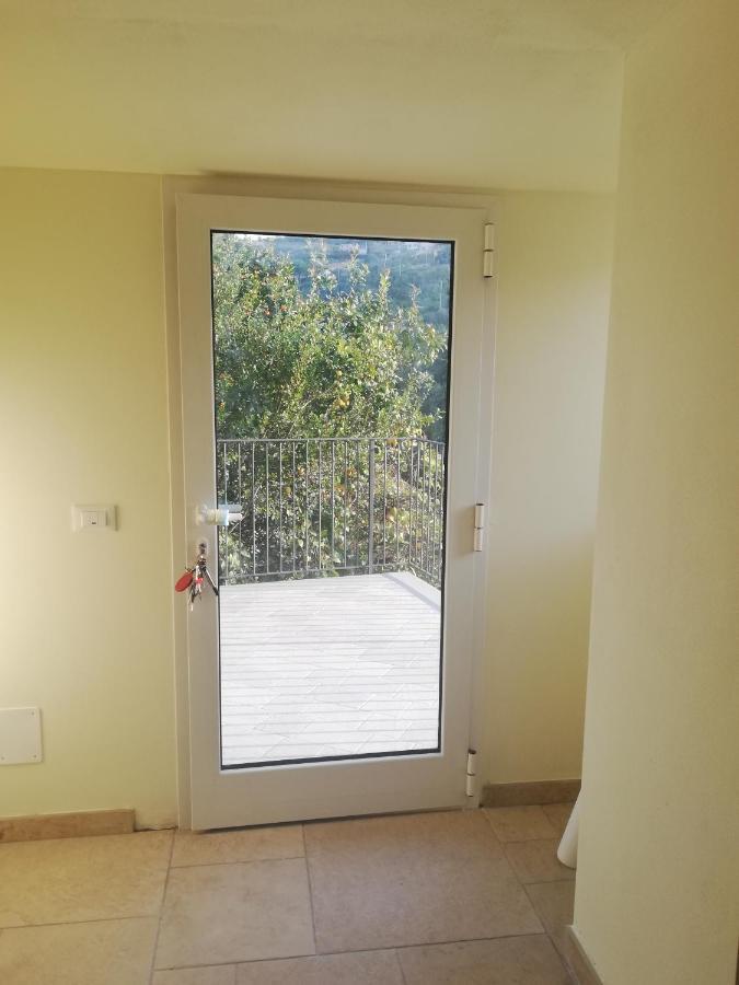 La Torretta Di Piero Con Terrazzi E Parcheggio Privato Citra Zero Zero Ottanta 31Lst0282 Apartamento Imperia Exterior foto