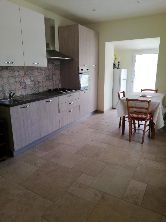 La Torretta Di Piero Con Terrazzi E Parcheggio Privato Citra Zero Zero Ottanta 31Lst0282 Apartamento Imperia Exterior foto