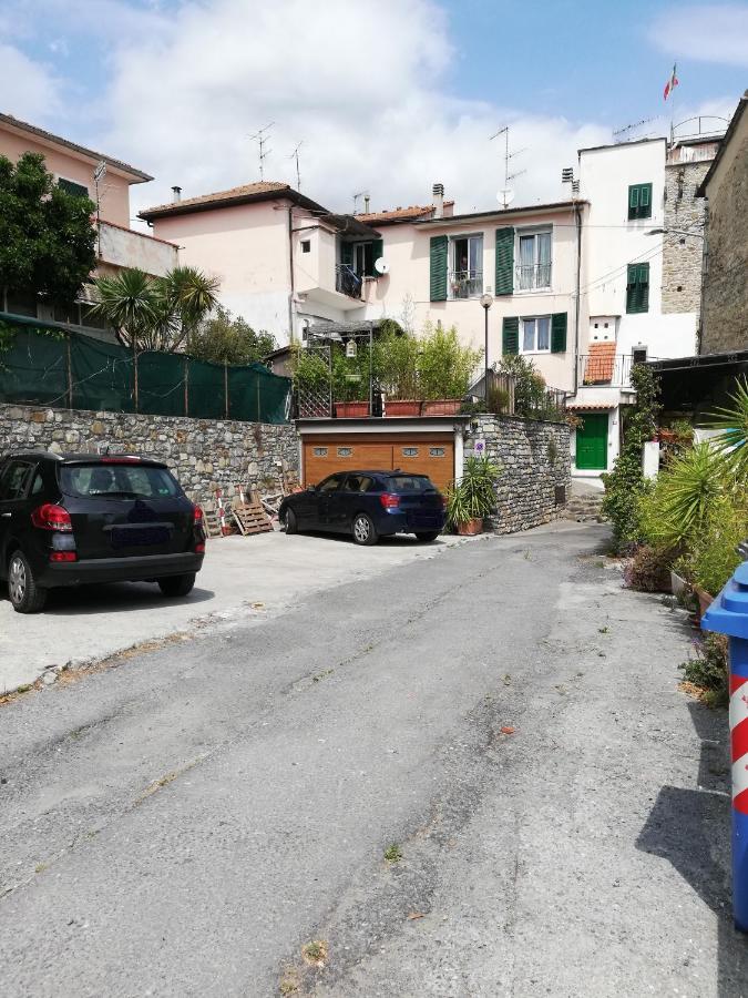 La Torretta Di Piero Con Terrazzi E Parcheggio Privato Citra Zero Zero Ottanta 31Lst0282 Apartamento Imperia Exterior foto