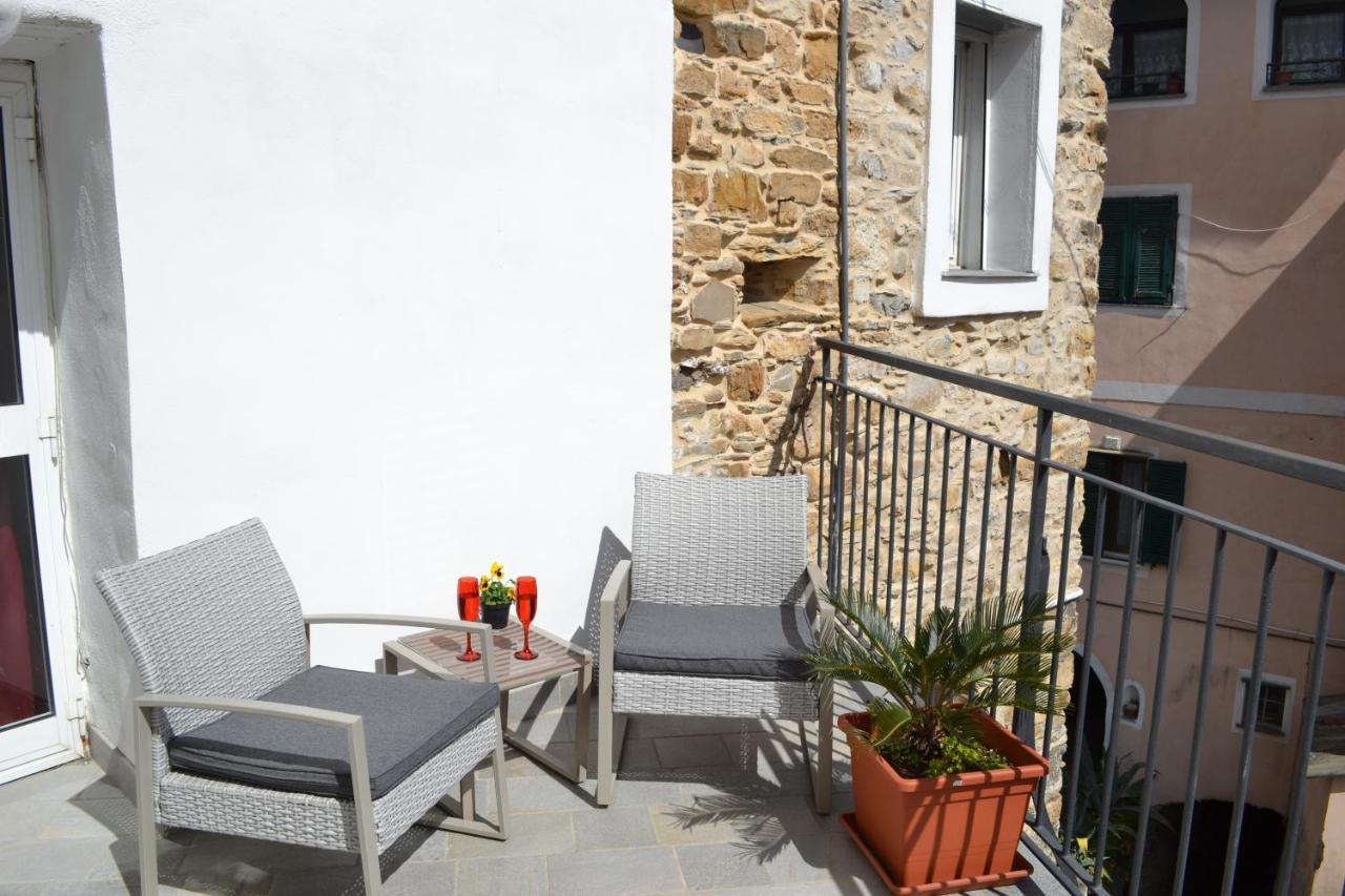 La Torretta Di Piero Con Terrazzi E Parcheggio Privato Citra Zero Zero Ottanta 31Lst0282 Apartamento Imperia Exterior foto